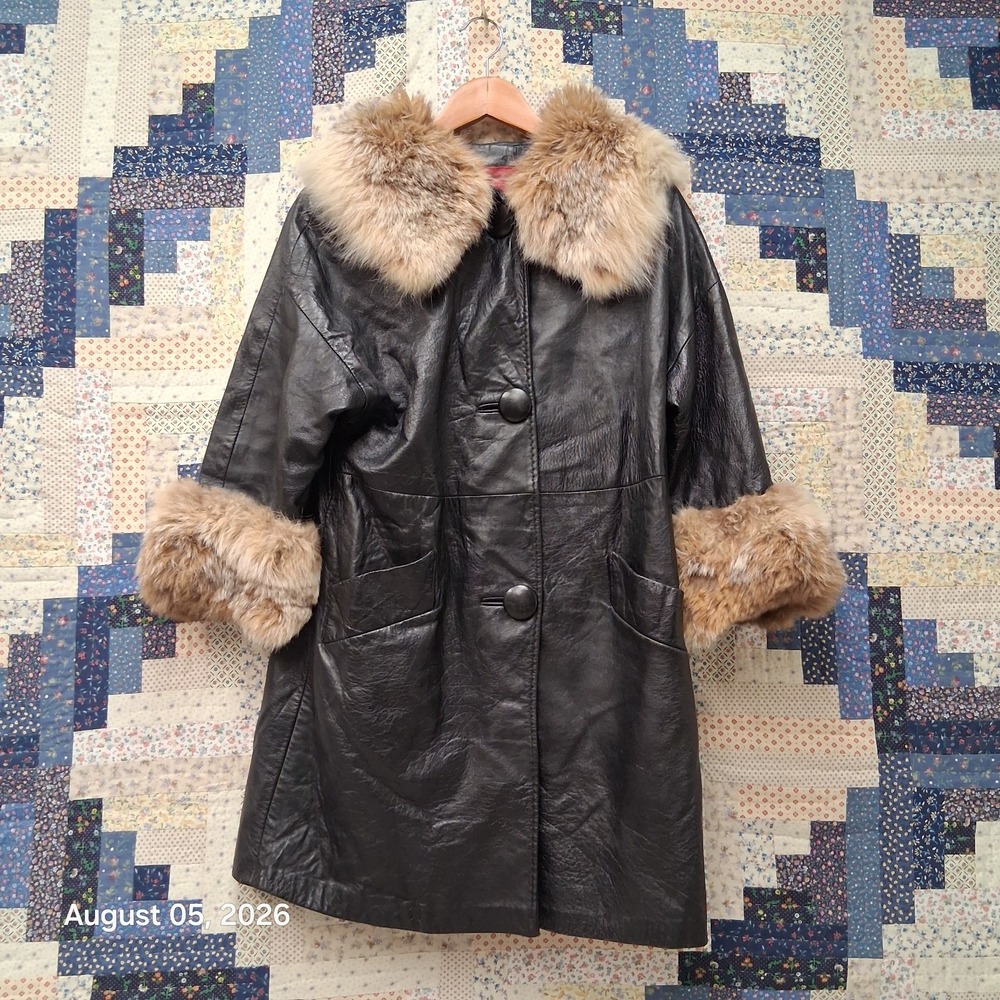 Vintage Womens Black Leather Swing Coat Real Coyote Fur Collar Cuffs Medium
